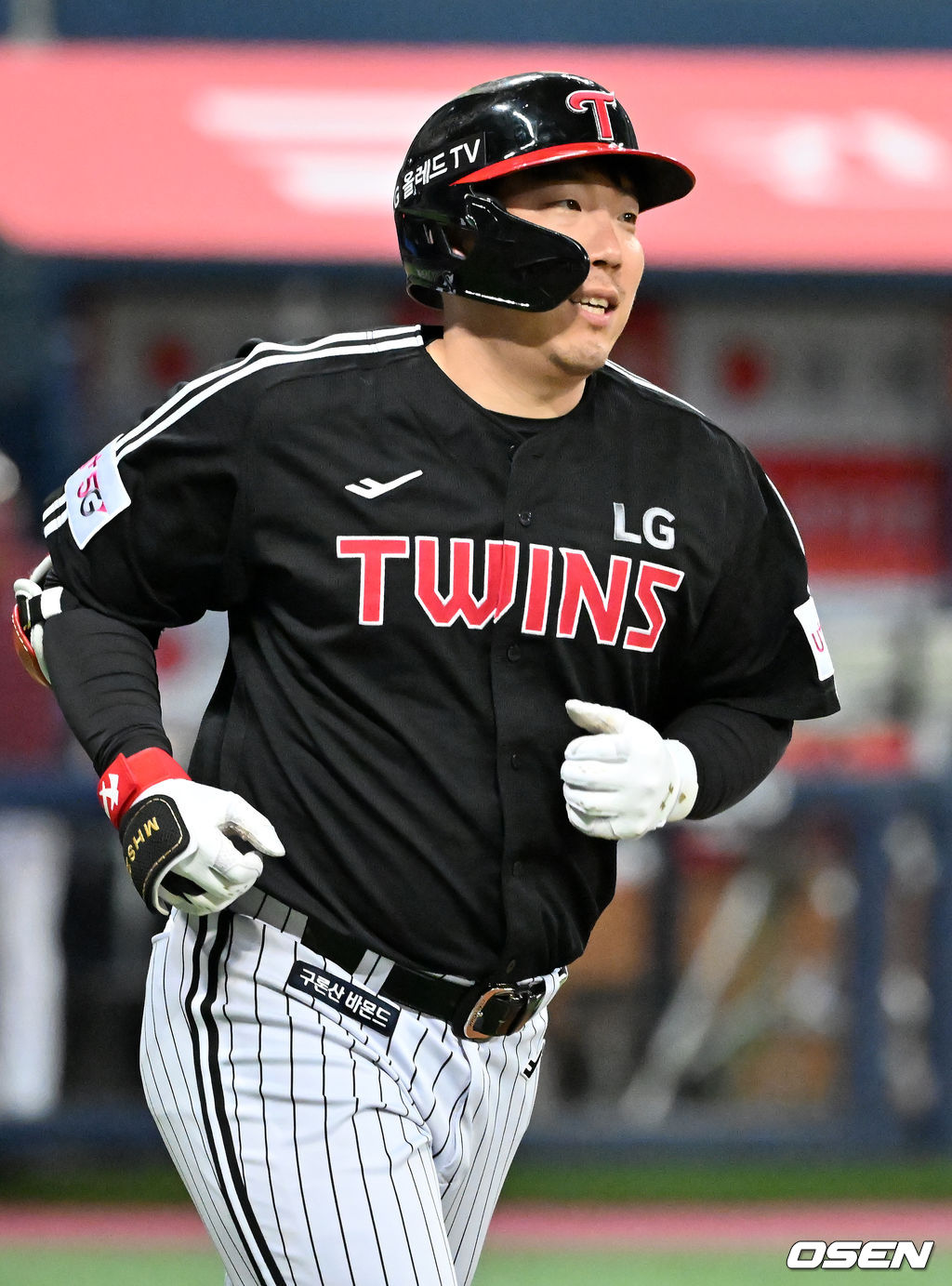 연장 11회초 2사 김현수가 우월 솔로홈런을 날리고 있다. 2022.04.06 /rumi@osen.co.kr