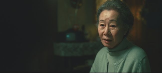 [사진=애플TV+ 제공] '파친코'에서 열연 중인 한국 배우들이 국내외 팬들에게 호평을 받고 있다. 사진은 극 중 배우 윤여정의 스틸 컷.