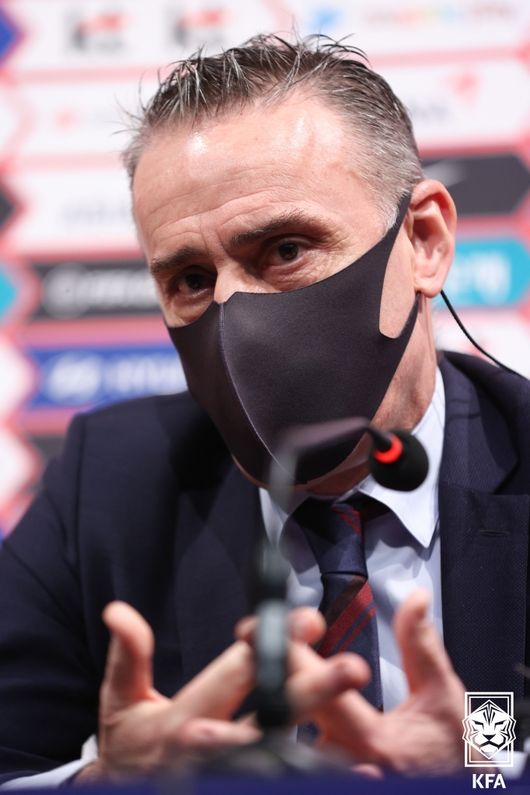 [사진] 파울루 벤투 감독 / 대한축구협회 제공.