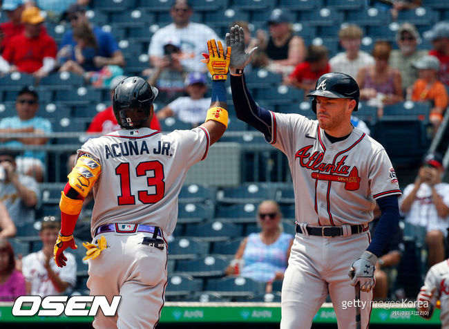 [사진] 로날드 아쿠냐 주니어, 프레디 프리먼 ⓒGettyimages(무단전재 및 재배포 금지)
