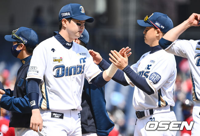 NC 박건우와 손아섭. /OSEN DB