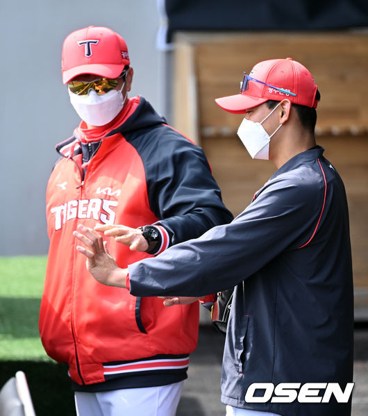 KIA 타이거즈 김종국 감독과 루키 김도영. /OSEN DB