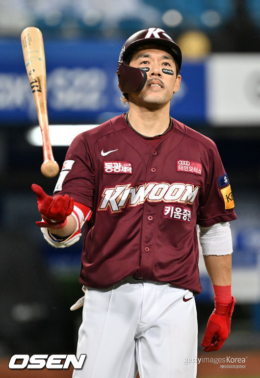 9일 삼성전, 8회초 1사 키움 이용규가 19구 승부 끝에 볼넷을 얻어내고 있다. 2022.04.09 /rumi@osen.co.kr