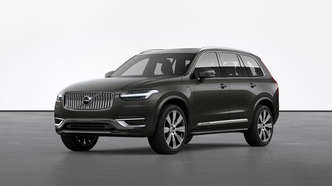 볼보차 XC90 리차지 플러그인 하이브리드. 