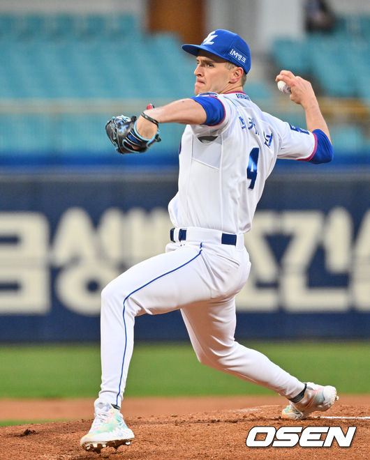 삼성 라이온즈 선발 투수 뷰캐넌이 역투하고 있다. 2022.04.14