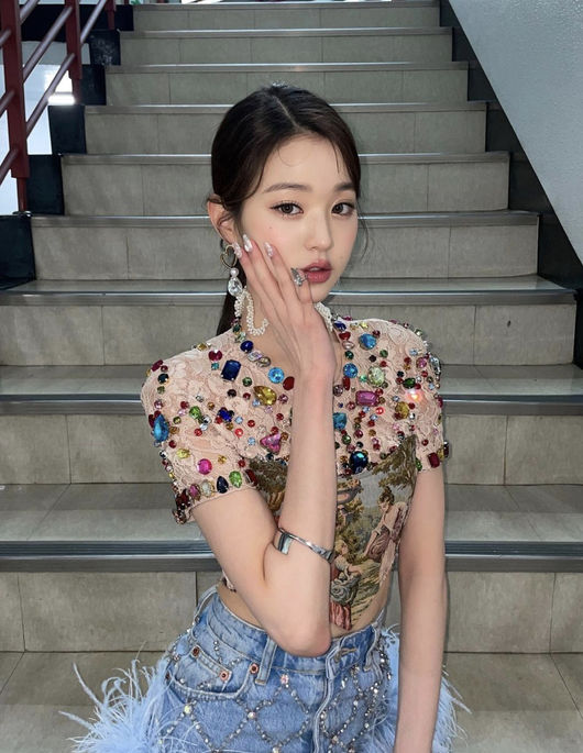 장원영 SNS