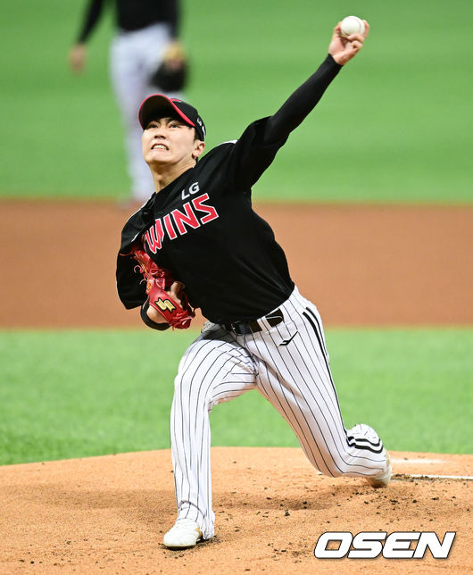 LG 투수 김윤식. /OSEN DB