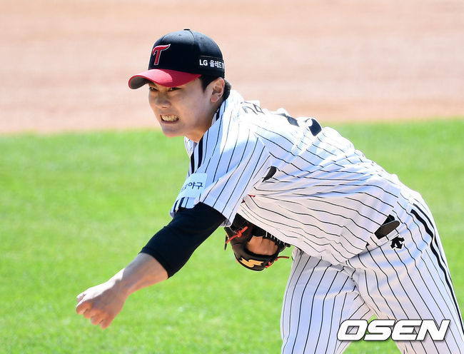 LG 투수 김윤식. /OSEN
