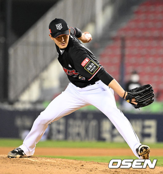 5회말 KT 고영표가 역투하고 있다. 2022.04.19 /jpnews@osen.co.kr