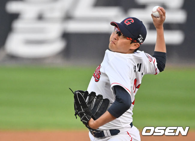 롯데 자이언츠 선발 투수 박세웅이 역투하고 있다. 2022.04.20 / foto0307@osen.co.kr