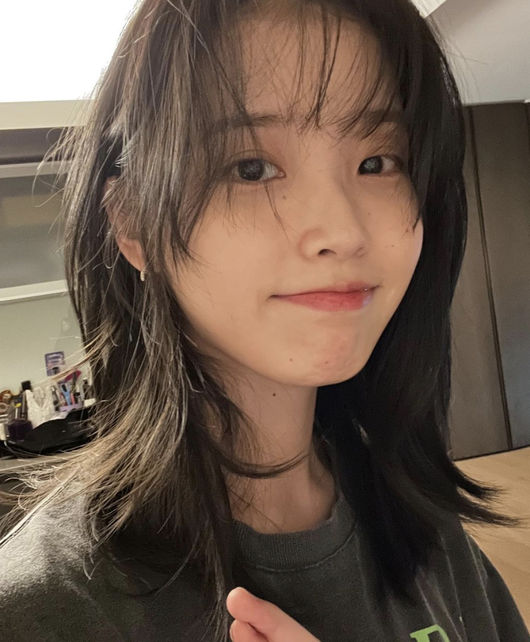 아이유 SNS