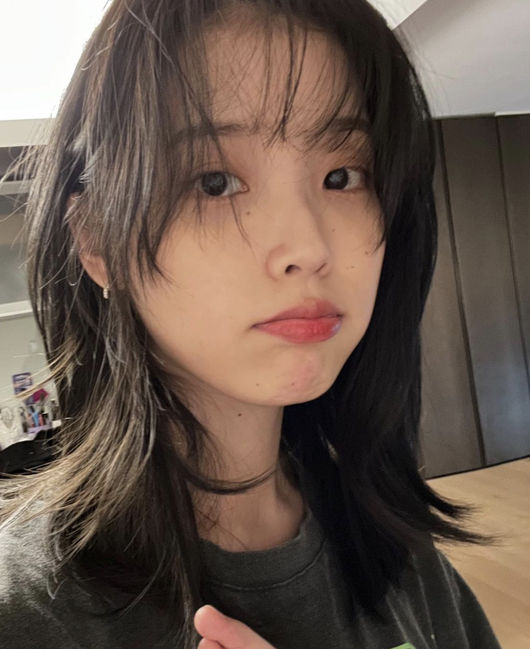아이유 SNS