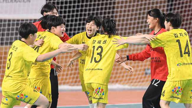 [사진]지난 3월 협회장배 전국 중고선수권대회에서 우승을 차지한 천안여중 /대한핸드볼협회 제공