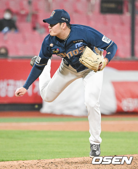 5회말 무사 1루 NC 두번째 투수 김시훈이 역투하고 있다.  2022.04.22 / soul1014@osen.co.kr