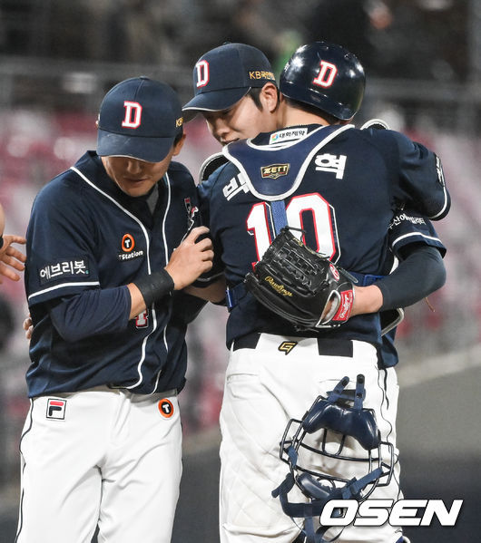 두산 김강률, 박세혁, 박계범 / OSEN DB