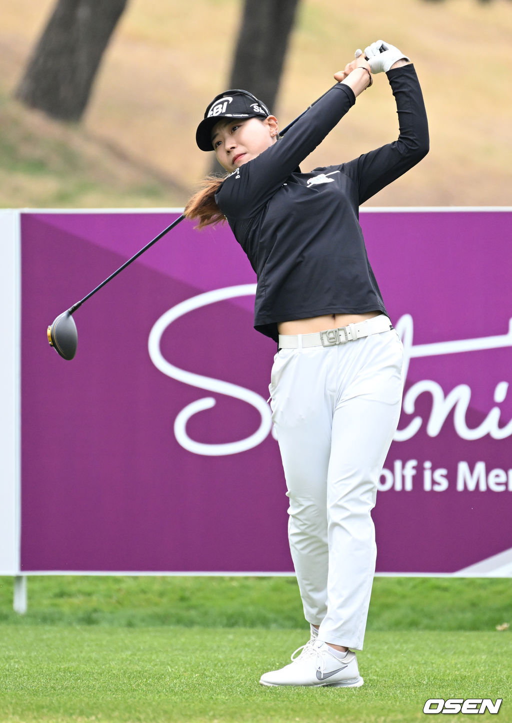 이소미가 1번홀 티샷을 하고 있다. 2022.04.23 /cej@osen.co.kr