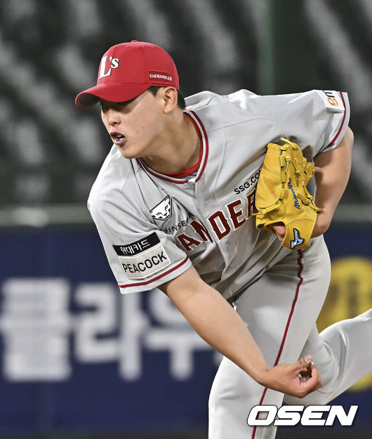 SSG 랜더스 조요한이 역투하고 있다. 2022.04.27 / foto0307@osen.co.kr