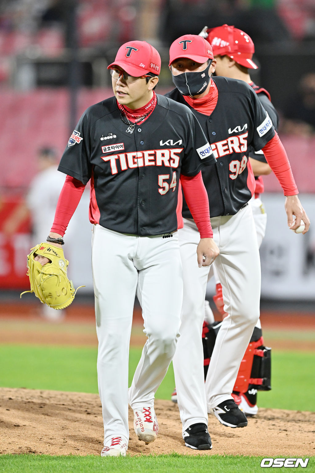 7회말 2사 KIA 선발 양현종이 마운드를 내려가고 있다. 2022.04.26 /rumi@osen.co.kr