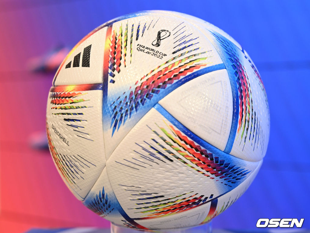 대한민국 축구 레전드 차범근 팀 차붐 이사장과 차두리 FC 서울 유스강화실장의 환영 속 서울서 공개된 '알 릴라' 2022.04.28 /sunday@osen.co.kr