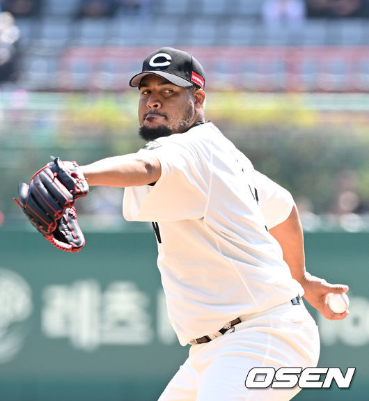 SSG 외국인 투수 이반 노바. / OSEN DB