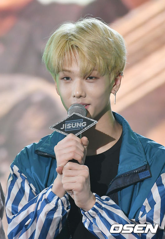 NCT 지성이 인사말을 하고 있다. / youngrae@osen.co.kr