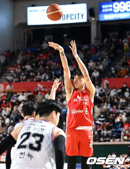 4쿼터 SK 최준용이 3점슛을 성공하고 있다. 2022.05.04 /cej@osen.co.kr
