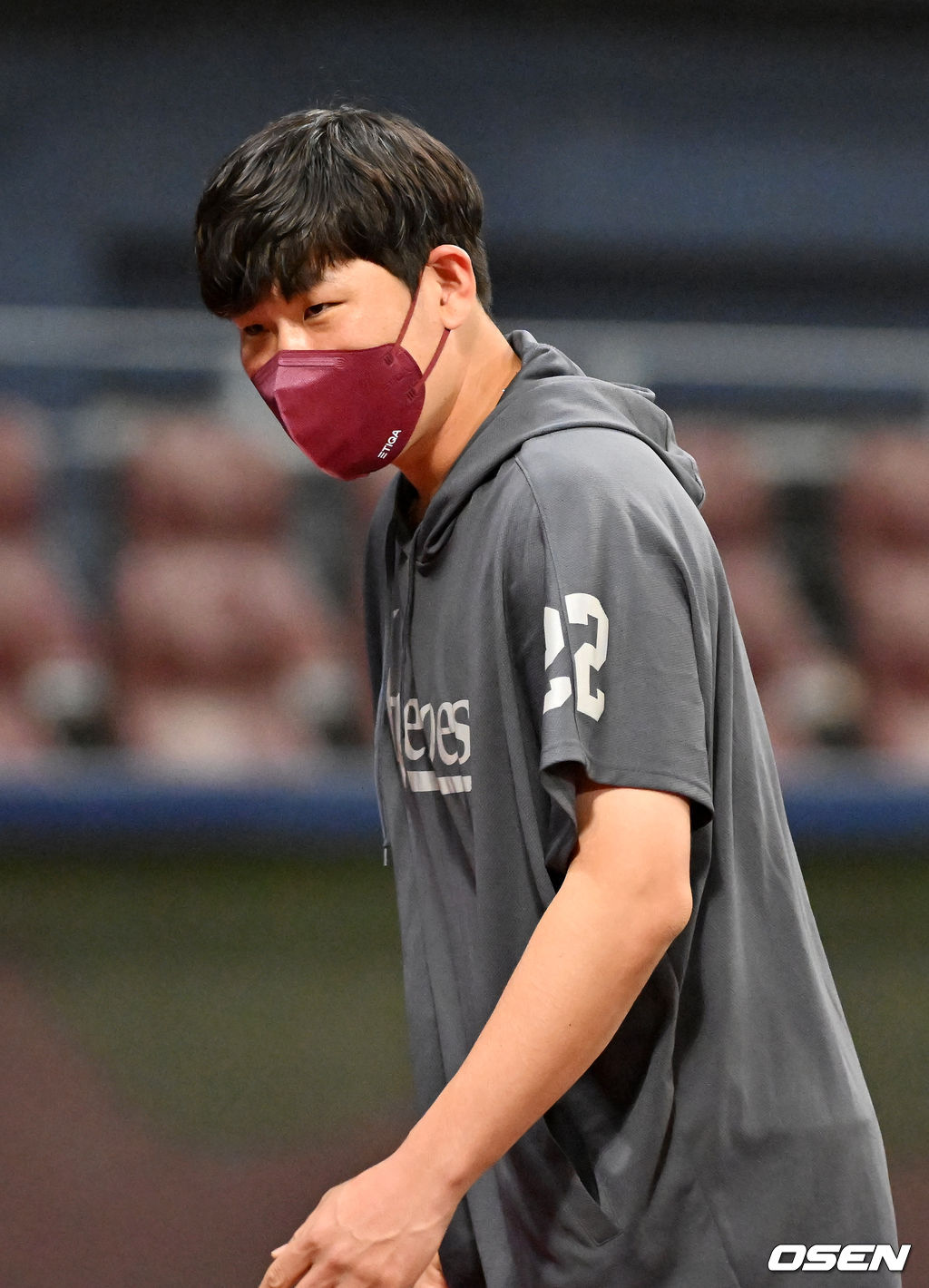 경기를 마치고 키움 정찬헌이 인사를 하고 있다. 2022.05.06 /rumi@osen.co.kr