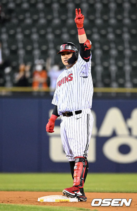 6회말 1사 만루에서 LG 유강남이 2타점 좌익선상 2루타를 날리며 기뻐하고 있다. 2022.05.11 /jpnews@osen.co.kr
