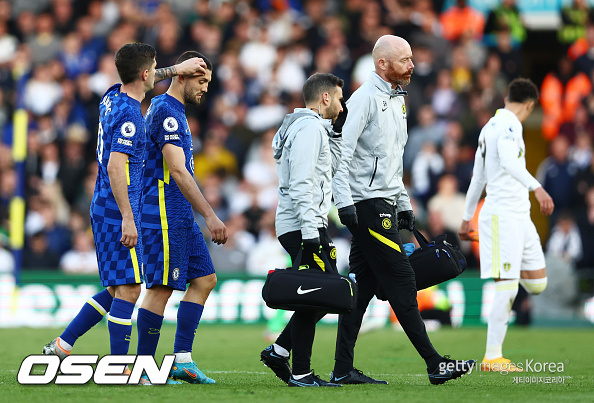 [사진] 경기장을 빠져 나가는 코바시치 / 2022. 05. 12 ⓒGettyimages(무단전재 및 재배포 금지)