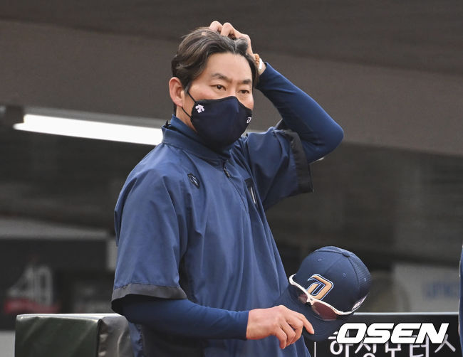 NC 다이노스 강인권 코치가 감독 대행을 하고 있다. 2022.05.11 / foto0307@osen.co.kr