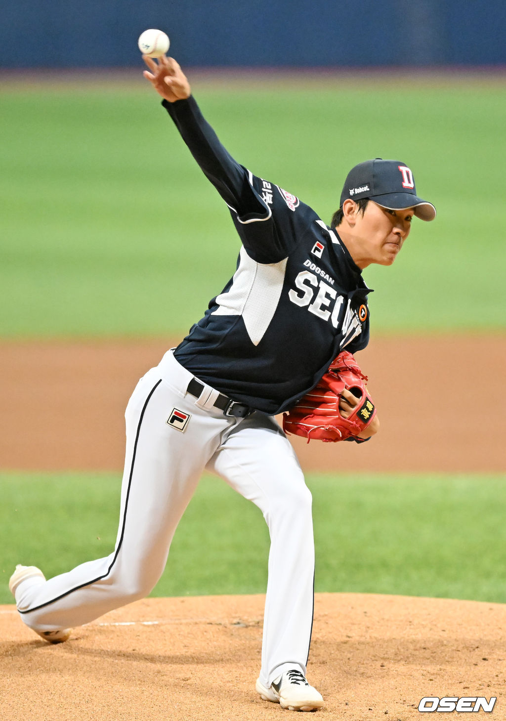두산 선발 박신지가 마운드 위에서 힘차게 공을 뿌리고 있다. 2022.05.12 /rumi@osen.co.kr