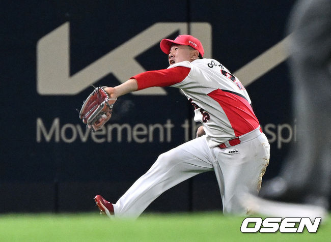 11일 KT 위즈와의 광주경기 9회초 2사 1,2루에서 KIA 이우성이 KT 심우준의 타구를 잡고 있다. 2022.05.11 /sunday@osen.co.kr