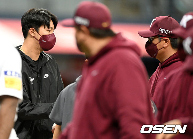 키움 히어로즈 안우진(좌), 홍원기 감독(우)/ OSEN DB