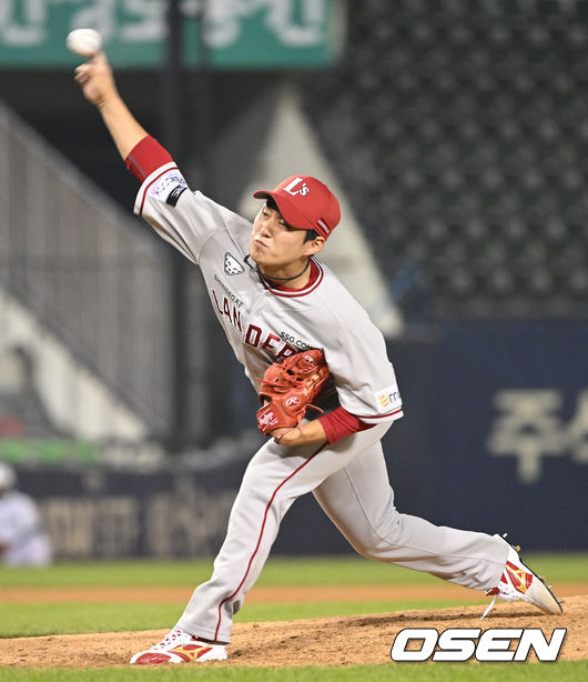 SSG 랜더스 투수 최민준. / OSEN DB