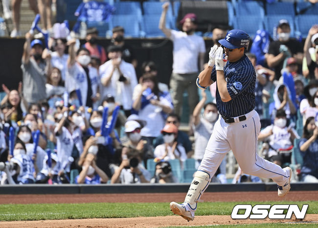 삼성 라이온즈 오재일이 1회초 2점 홈런을 치고 세리머니를 있다. 2022.05.22 / foto0307@osen.co.kr