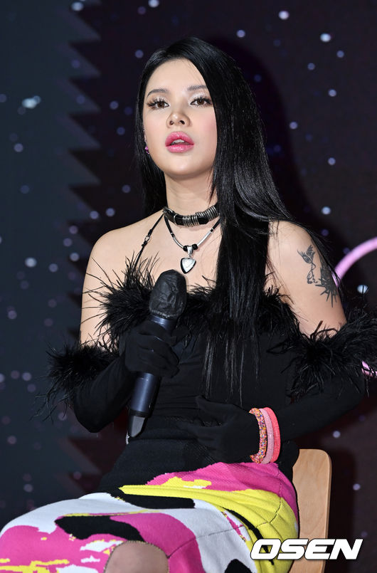 문수진이 화려한 무대를 선보이고 있다. 22.05.30 /rumi@osen.co.kr