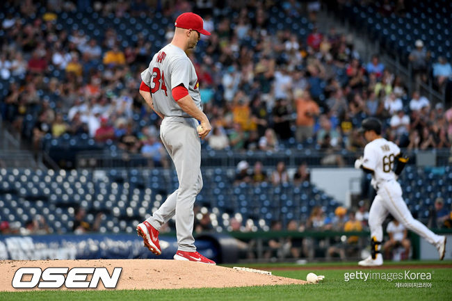 [사진] 박효준에게 홈런을 허용한 J.A. 햅이 아쉬워하고 있다. ⓒGettyimages(무단전재 및 재배포 금지)