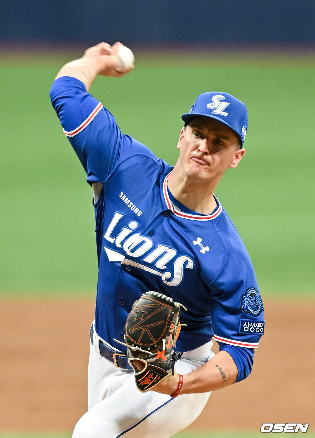 1일 오후 서울 고척스카이돔에서 ‘2022 신한은행 SOL KBO리그’ 키움 히어로즈와 삼성 라이온즈의 경기가 진행됐다.1회말 삼성 선발투수 뷰캐넌이 역투하고 있다.  2022.06.01 / soul1014@osen.co.kr