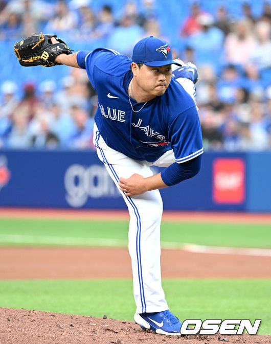 1회초 토론토 선발 류현진이 힘차게 공을 뿌리고 있다. 2022.06.02 / dreamer@osen.co.kr