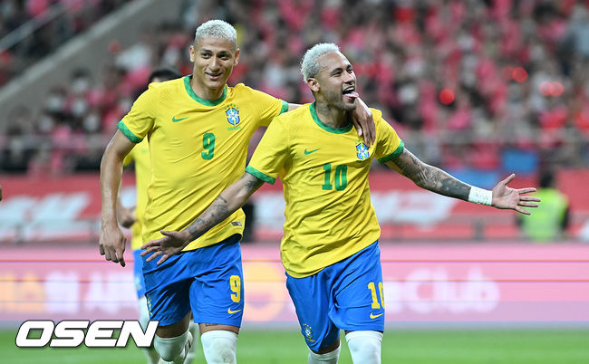 후반 브라질 네이마르가 PK로 추가골을 넣은뒤 기뻐하고 있다 2022.06.02/ soul1014@osen.co.kr