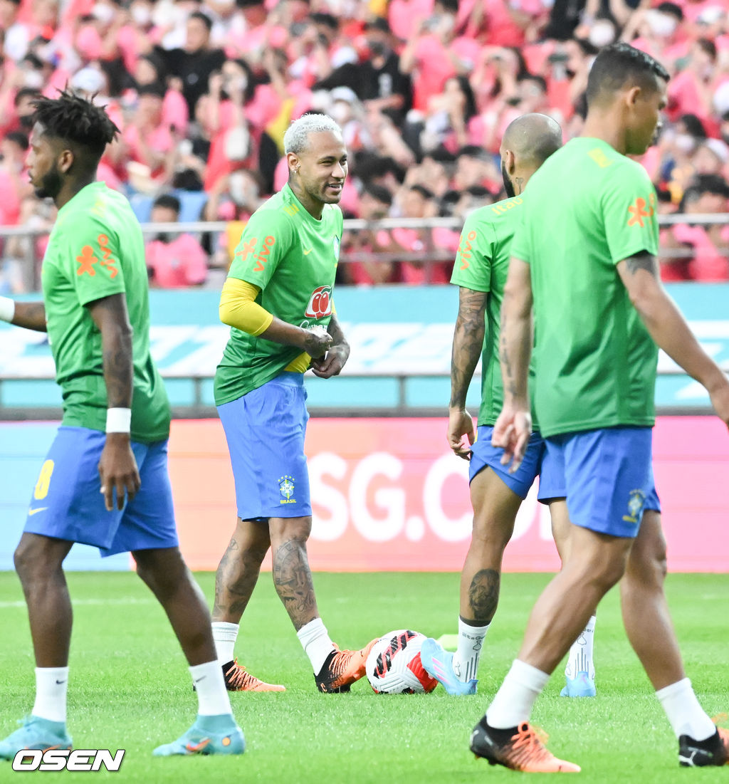 경기에 앞서 브라질 네이마르가 훈련을 하고 있다. 2022.06.02/ soul1014@osen.co.kr