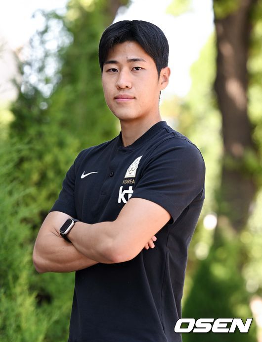 ‘아시아축구연맹(AFC) U-23 아시안컵’에 출전하는 23세 이하(U-23) 남자 축구대표팀 김현우가 31일 오후(한국시간) 우즈베키스탄 타슈켄트에서 OSEN과의 인터뷰에 앞서 포즈를 취하고 있다. 2022.05.31 /cej@osen.co.kr