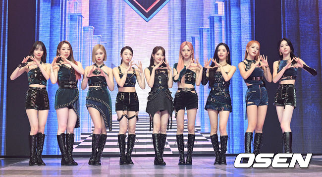그룹 우주소녀가 포토타임을 가지고 있다. 2022.06.02 /sunday@osen.co.kr