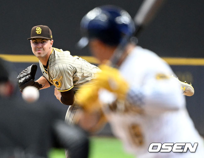 3회말 밀워키 타선을 상대로 샌디에이고 선발 맥켄지 고어가 힘차게 공을 뿌리고 있다. 2022.06.05 / dreamer@osen.co.kr