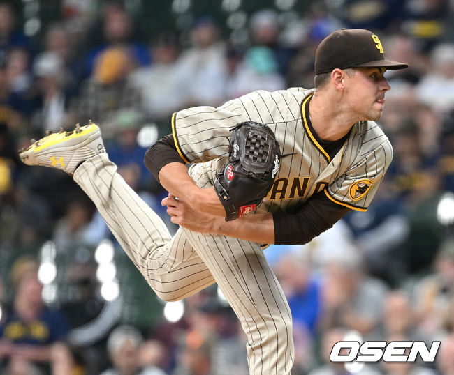 1회말 샌디에이고 선발 맥켄지 고어가 힘차게 공을 뿌리고 있다. 2022.06.05 / dreamer@osen.co.kr