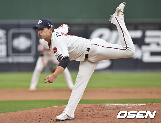 롯데 투수 김진욱. / OSEN DB