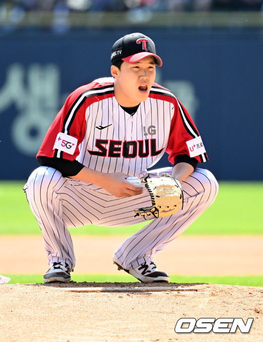 LG 임찬규가 경기를 준비하고 있다./OSEN DB