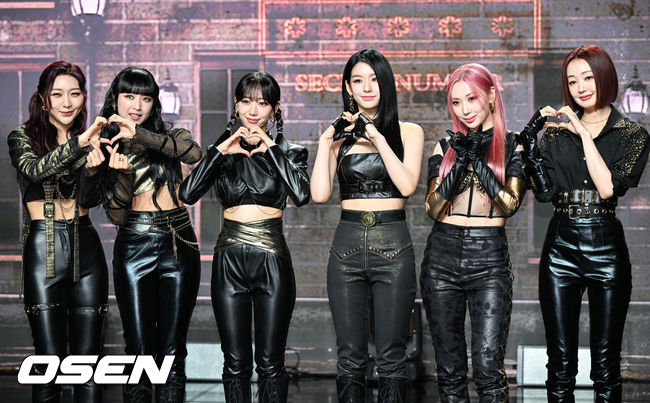 시크릿이 포즈를 취하고 있다.  2022.06.08 / soul1014@osen.co.kr