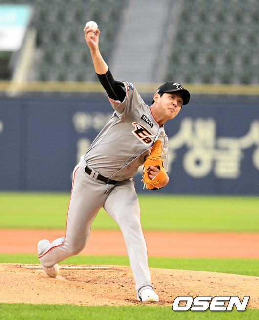 1회말 한화 윤대경이 역투하고 있다. 2022.06.08 /jpnews@osen.co.kr