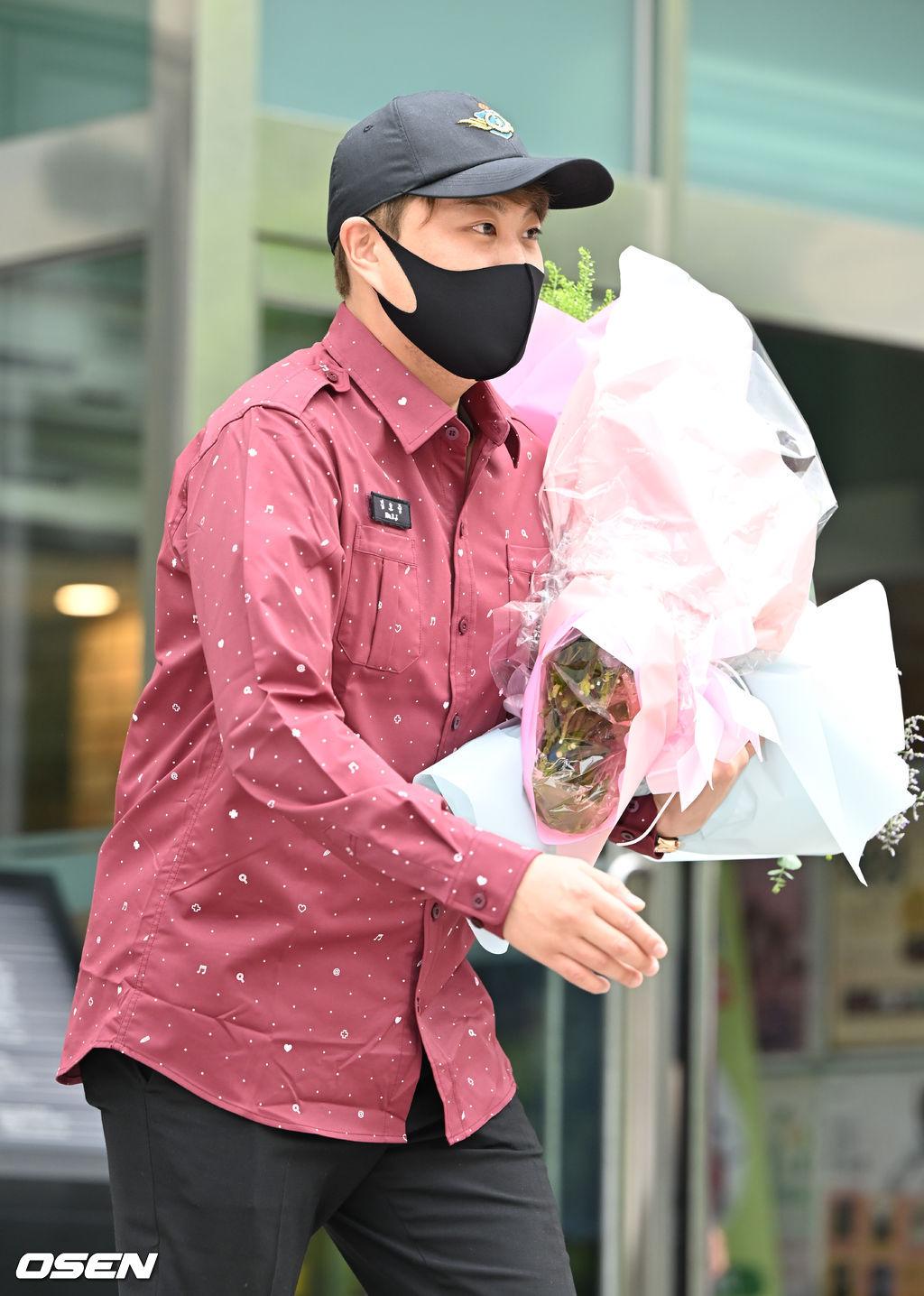 김호중이 팬들에게 다가가고 있다. 2022.06.09 / soul1014@osen.co.kr